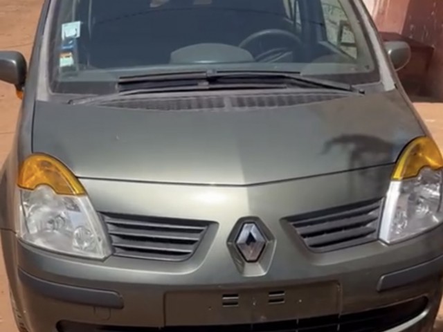 Renault Modus, Carros, Bissau
