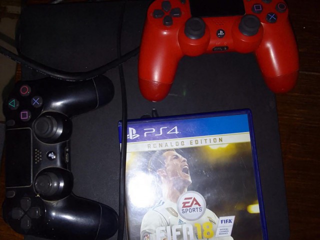 Sony PlayStation 4, Video Games - Consolas, Bissau