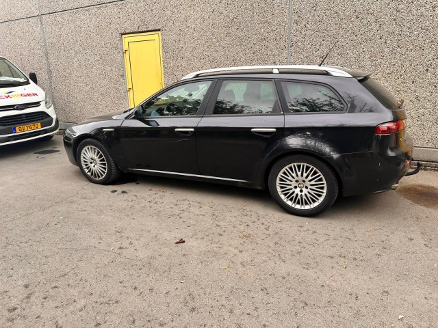 Alfa Romeo 159, Carros, Bissau