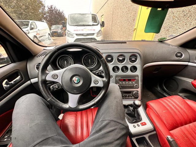 Alfa Romeo 159, Carros, Bissau