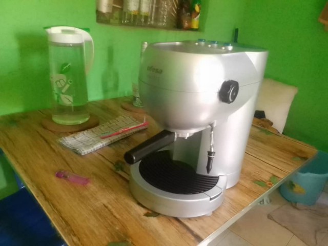 Máquina de café, Cozinha - Banheiro, Bissau