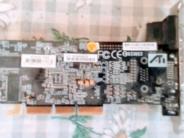Placa video ATI, Computadores - Laptops, Bissau
