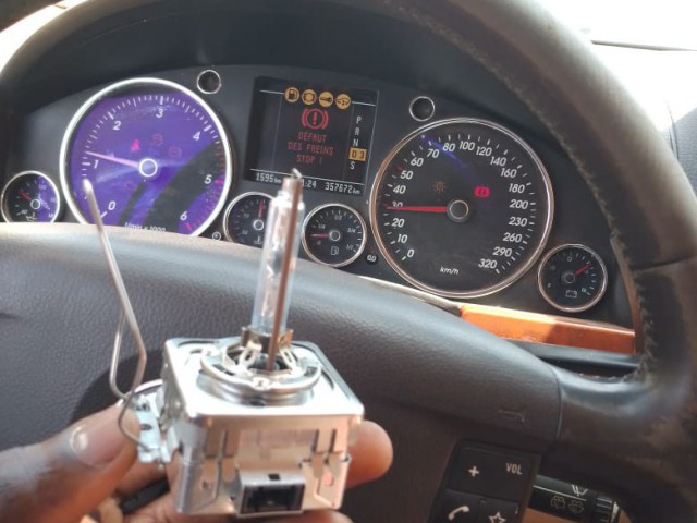 Volkswagen Touareg V10 TDI, Qualquer Outro, Bissau