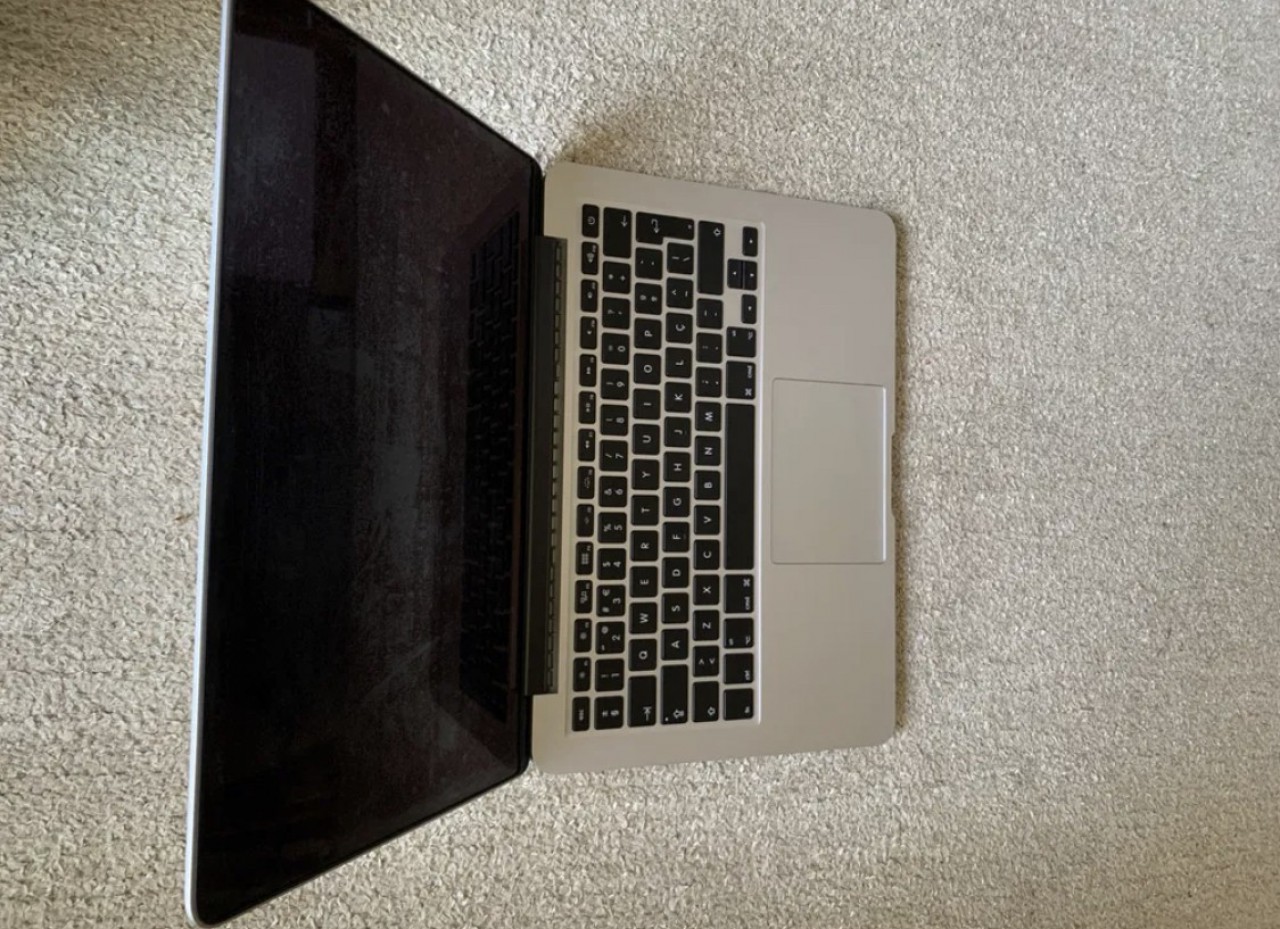 MacBook Pro 13 2015, Computadores - Laptops, Bissau