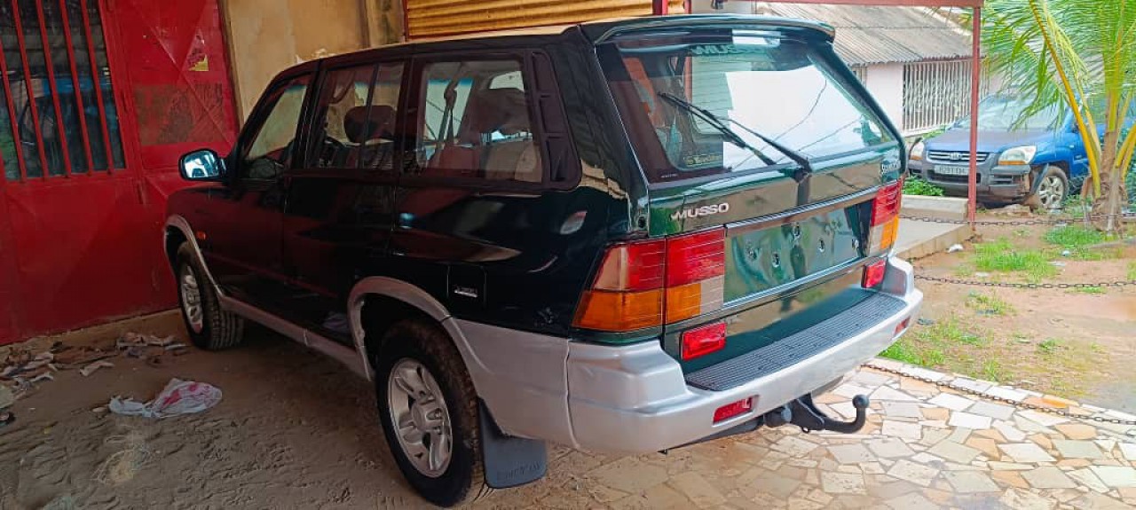 Vende se SSANGYONG, Outros Veículos, Bissau