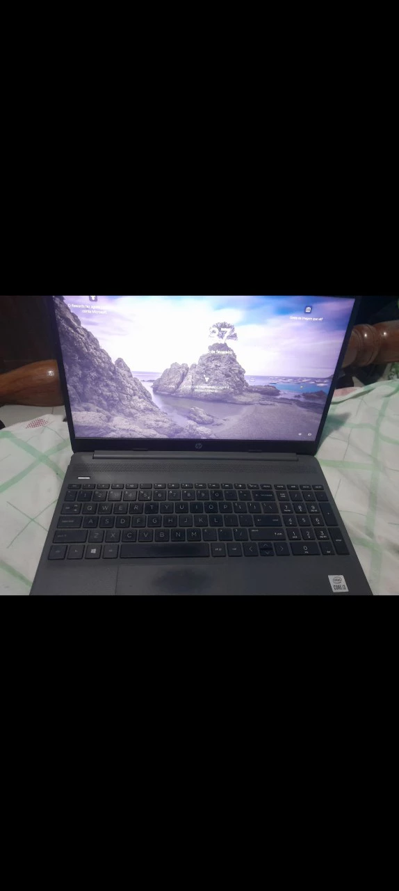 Laptop a venda, Computadores - Laptops, Bissau
