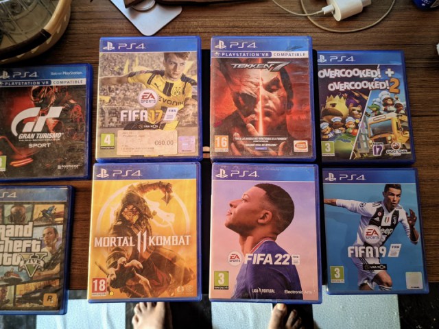 PlayStation 4 pro e vários jogos, Video Games - Consolas, Bissau
