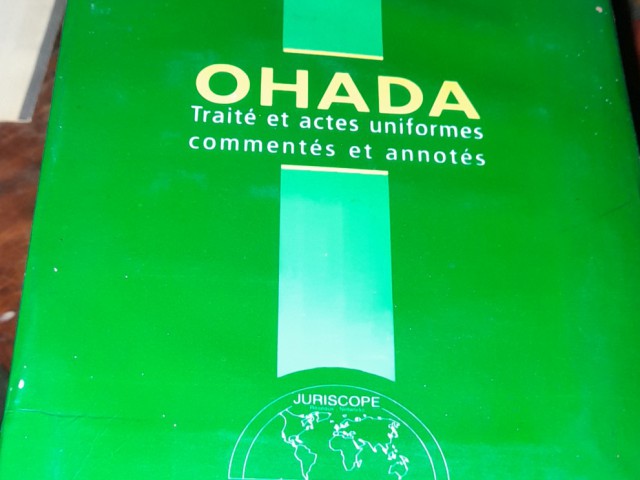 Livros de direito, Qualquer Outro, Bissau