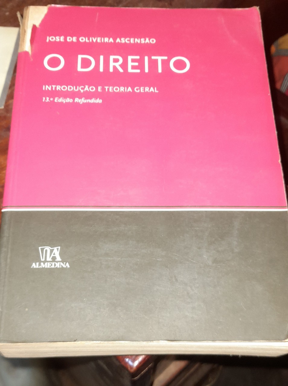 Livros de direito, Qualquer Outro, Bissau