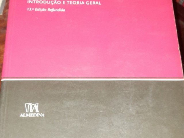 Livros de direito, Qualquer Outro, Bissau