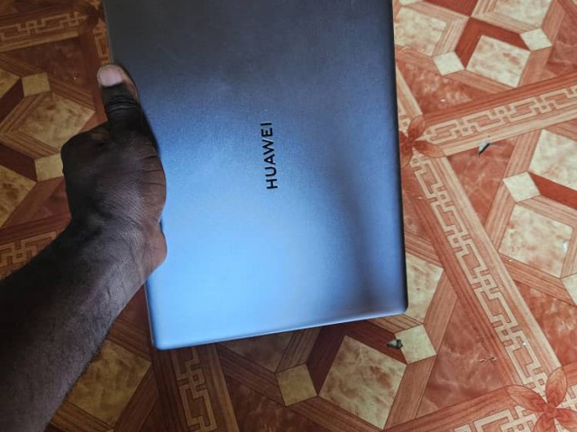 HUAWEI, Computadores - Laptops, Bissau
