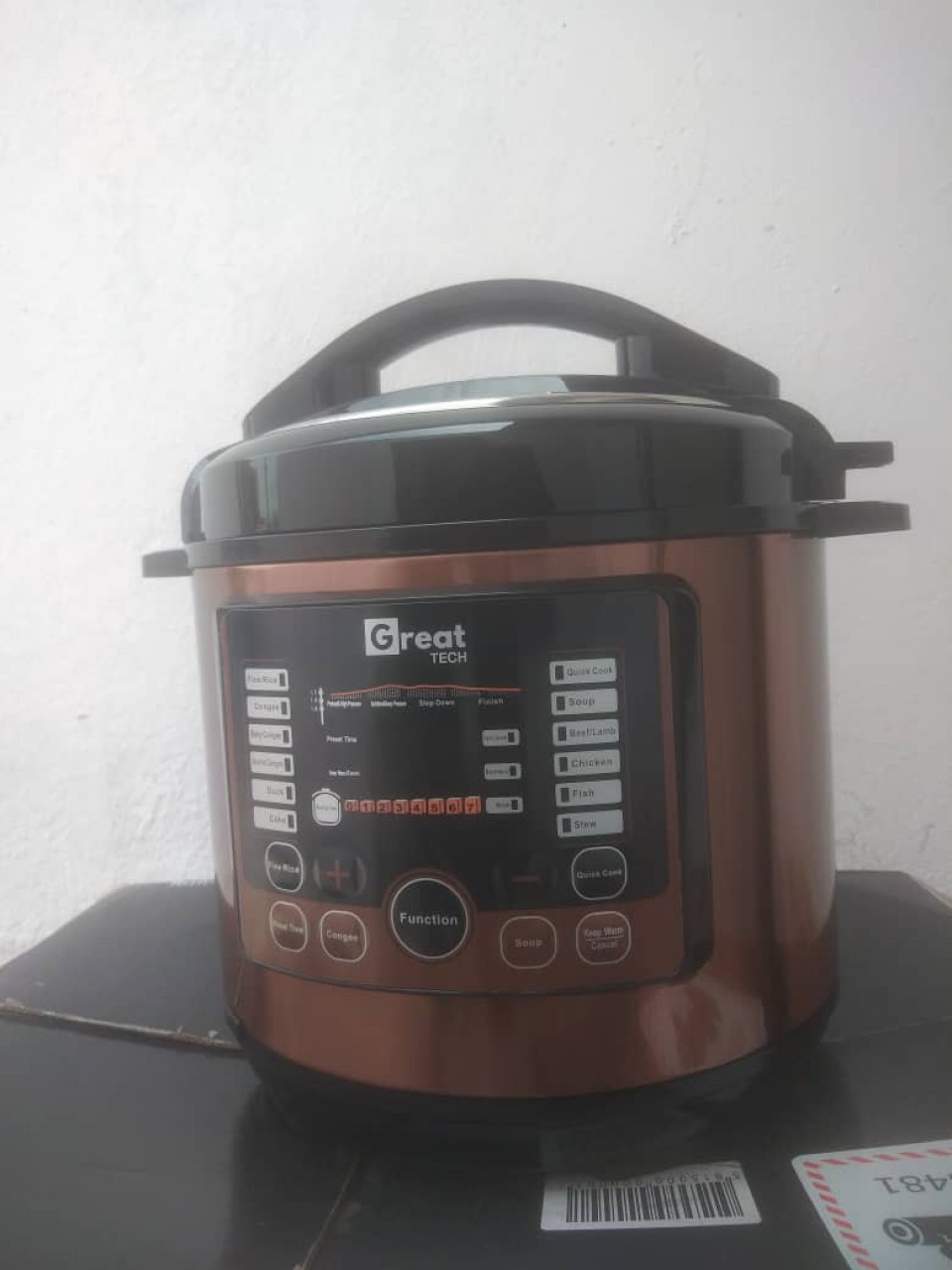 Panela a pressão elétrica nova, Electrodomésticos, Bissau