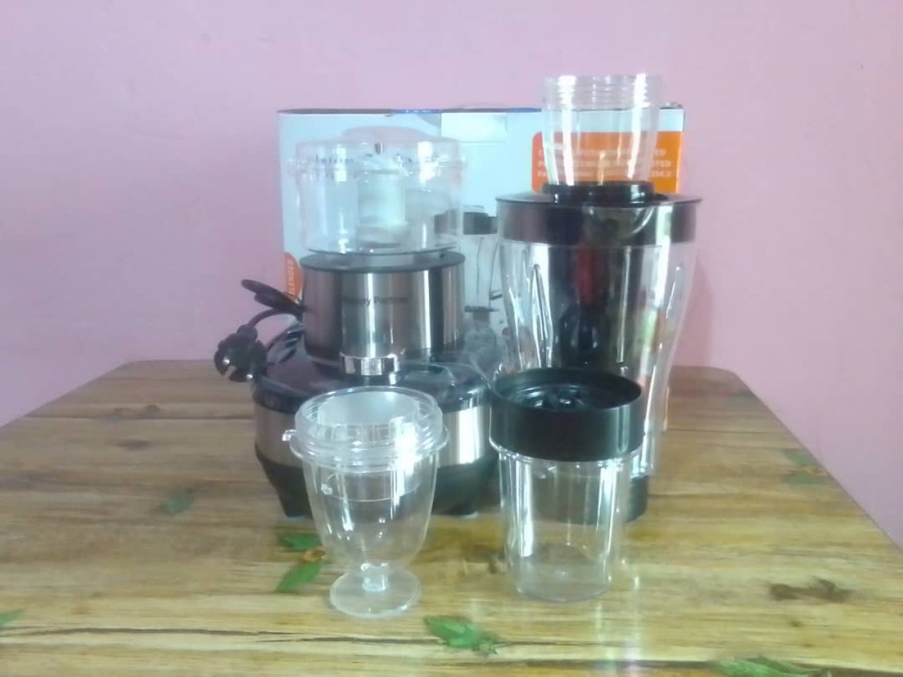 Jogo de Torturador novo, Electrodomésticos, Bissau