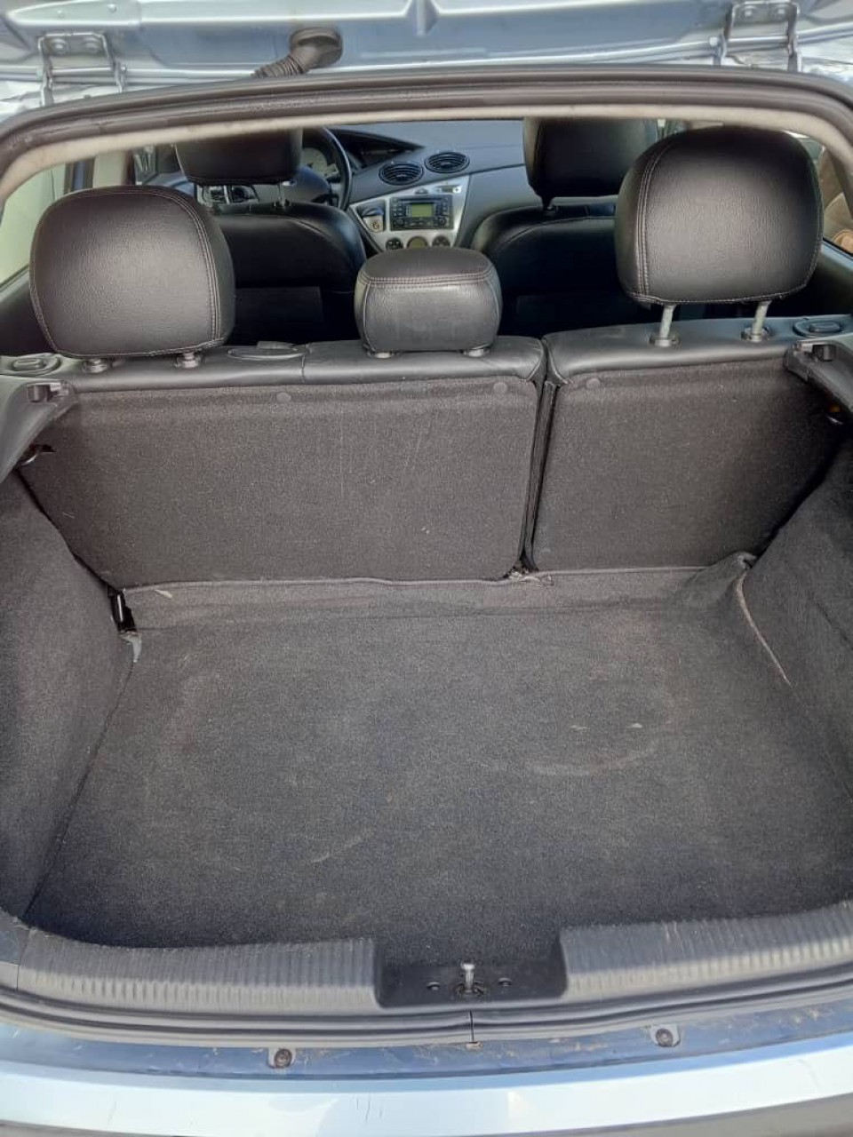 Ford Focus 16.16V, Carros, Bissau