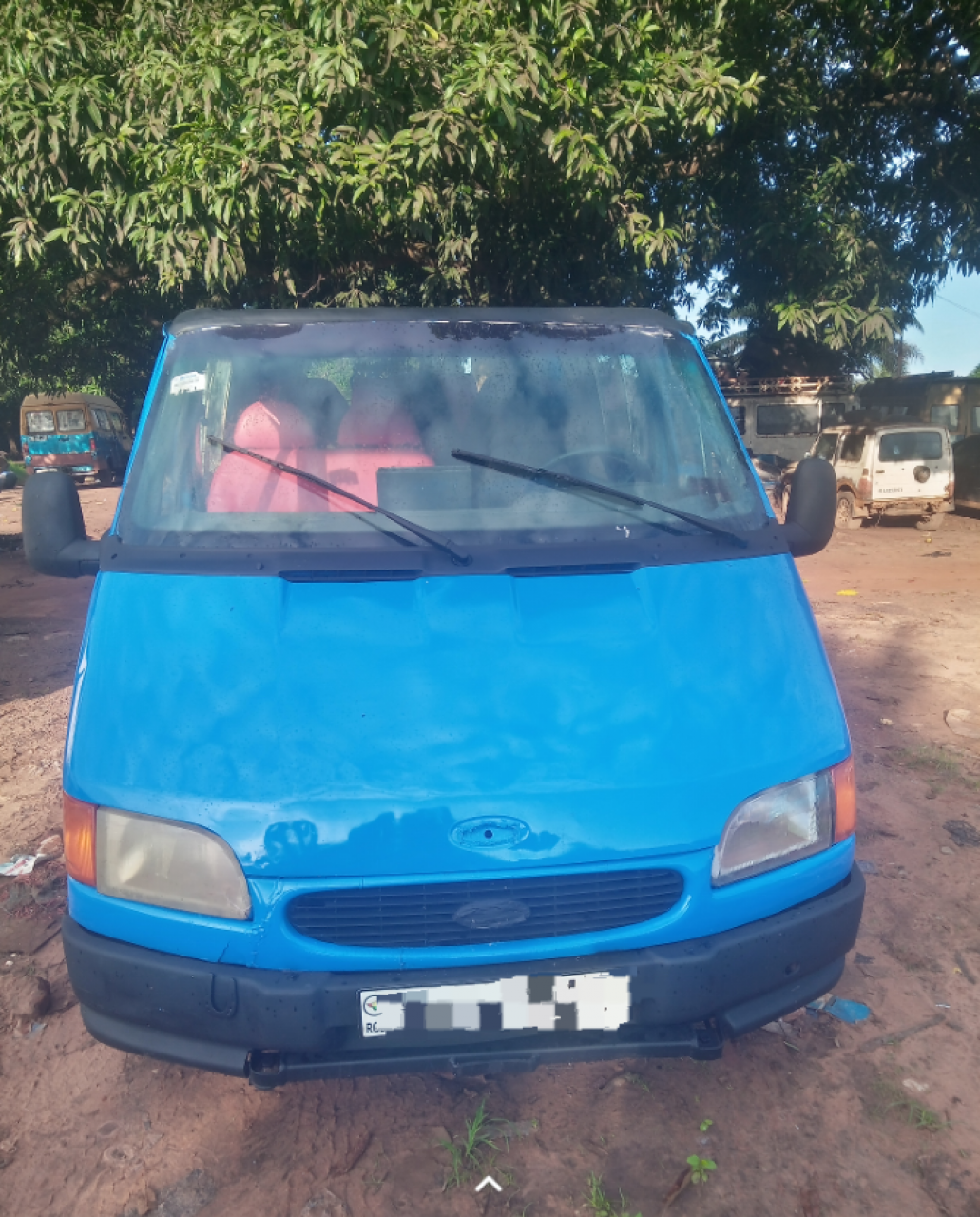 Ford Transit, Carros, Bissau