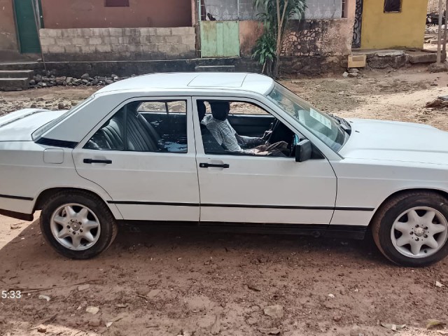 Mercedes-Benz 190 disponível para venda, Carros, Bissau