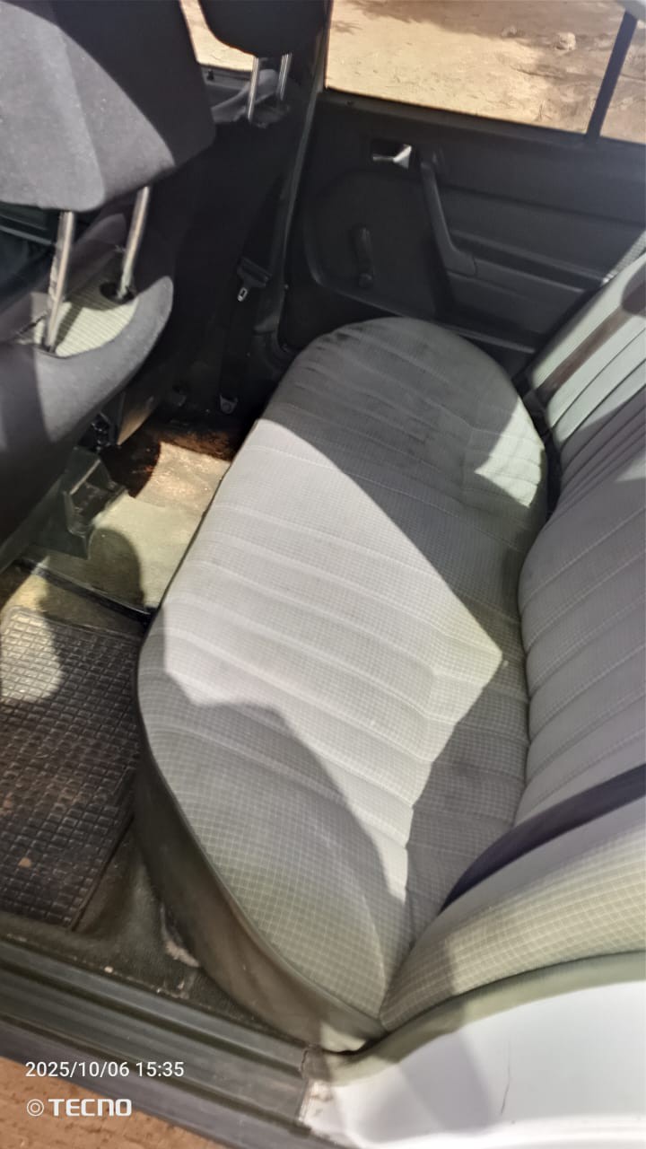 Mercedes-Benz 190 disponível para venda, Carros, Bissau