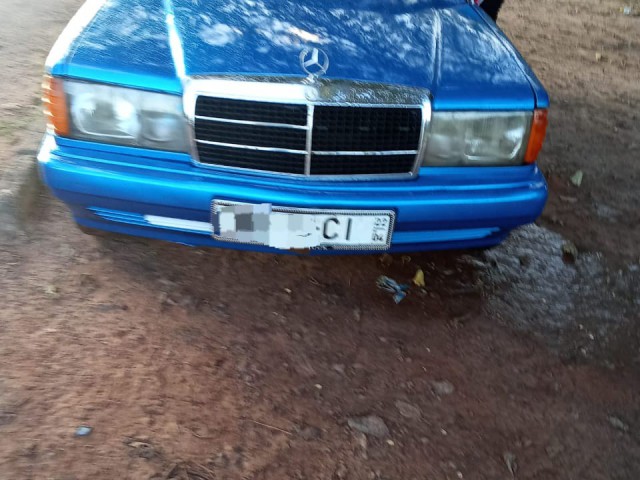 Mercedes-Benz 190 a venda, Carros, Bissau