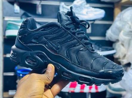 TN Simples, Calçado, Bissau