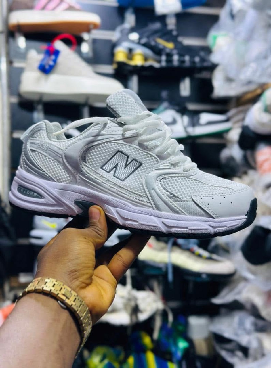 Tenis, Calçado, Bissau