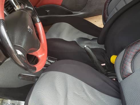 Peugeot 206cc, Carros, Bissau