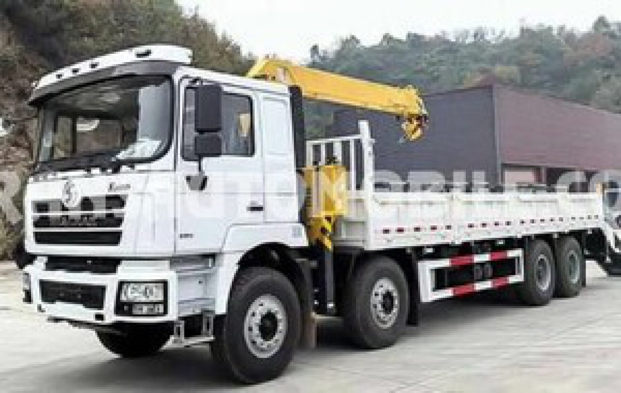 Carros com marcas diferentes, Carros, Bissau