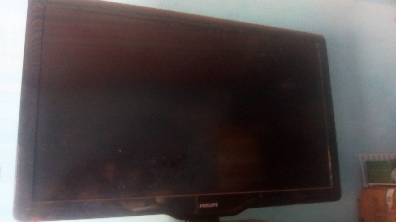 Plasma de marca PHILIPS ecrã 43, TV - Áudio - Vídeo, Bissau