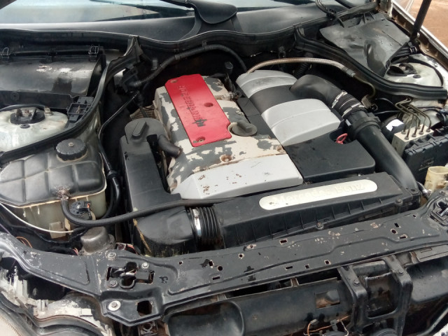 Mercedes-Benz C-Class, Carros, Bissau