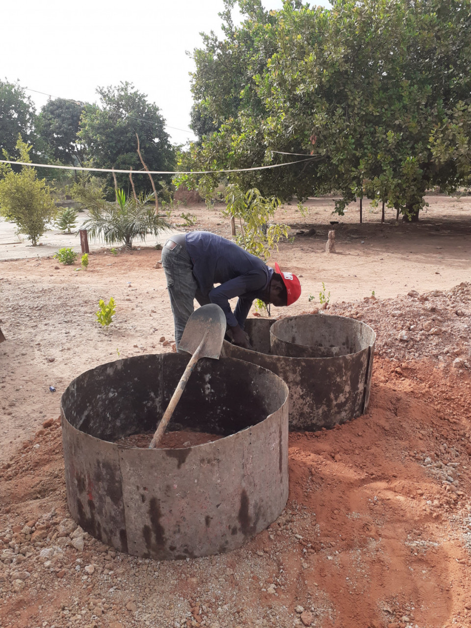 FONTE DE ÁGUA - TRADICIONAL, Serviços de Construção, Bissau