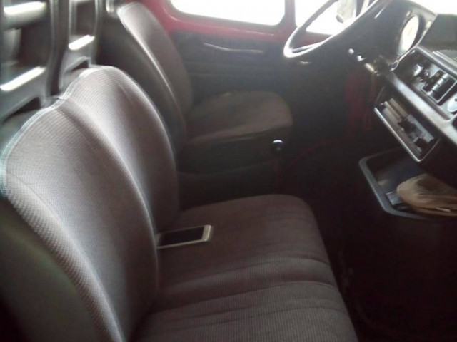 Mercedes-Benz 207D, Carros, Bissau