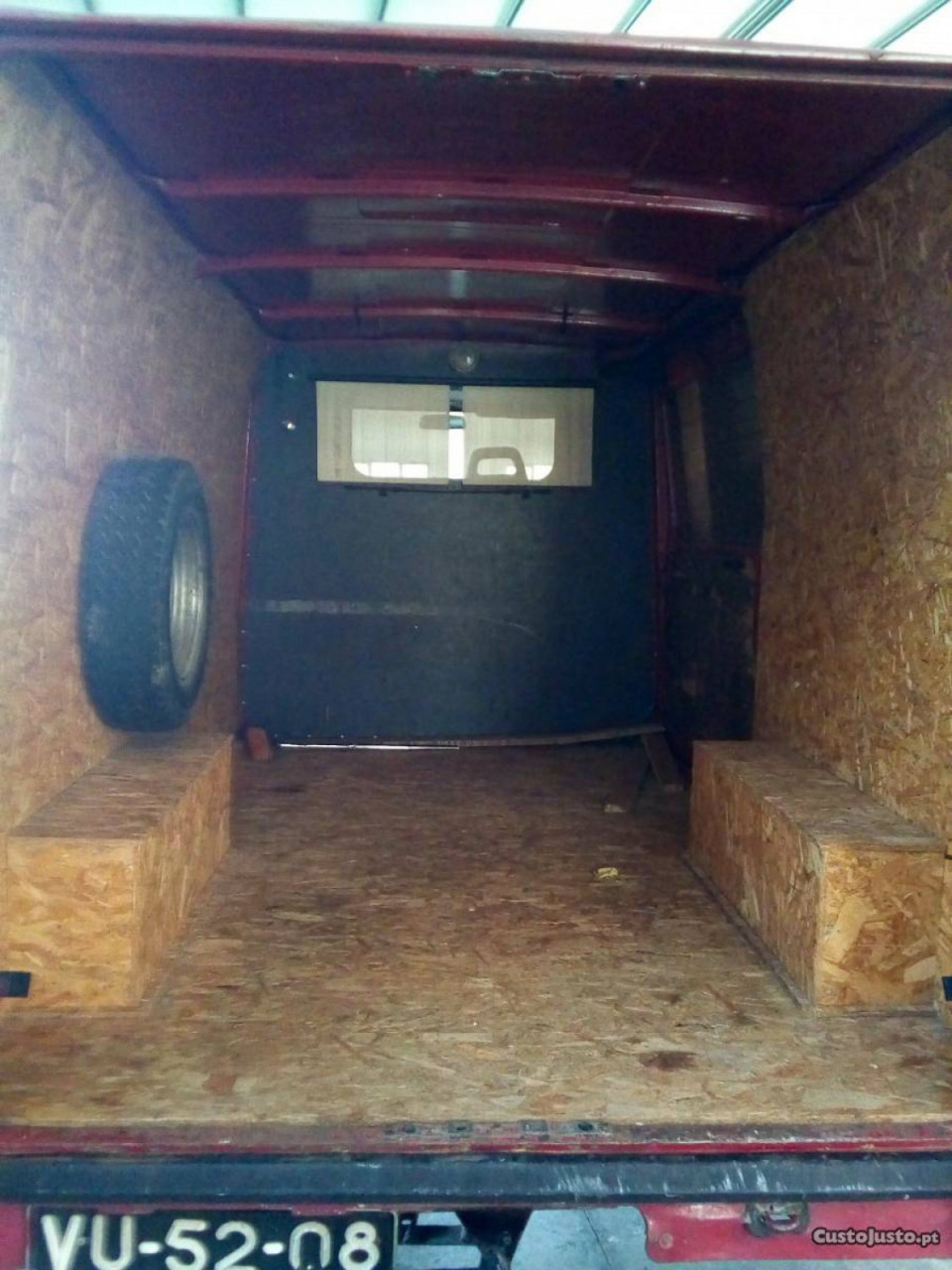 Mercedes-Benz 207D, Carros, Bissau