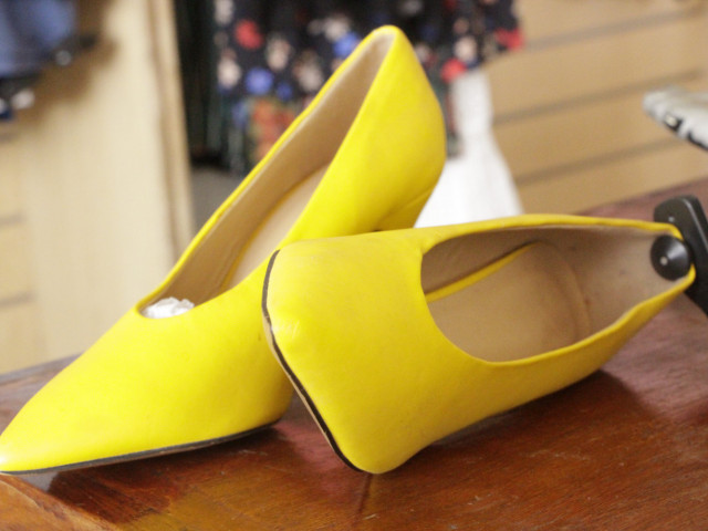 Sapatos são europeus, Calçado, Bissau