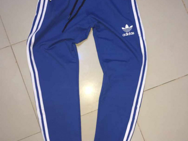 Fatos Adidas originais, Roupa, Bissau