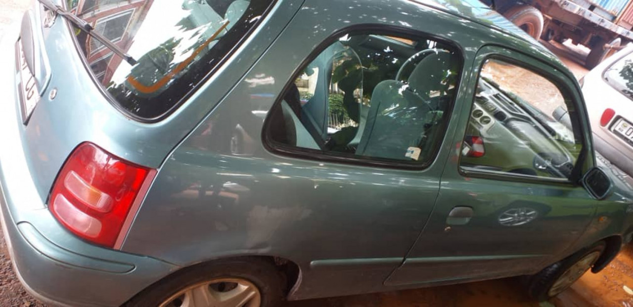Nissan Micra, Carros, Bissau
