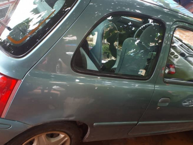 Nissan Micra, Carros, Bissau