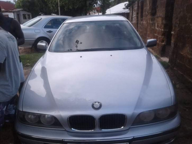 BMW 5 Series, Carros, Bissau