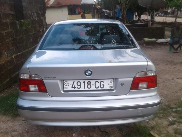 BMW 5 Series, Carros, Bissau