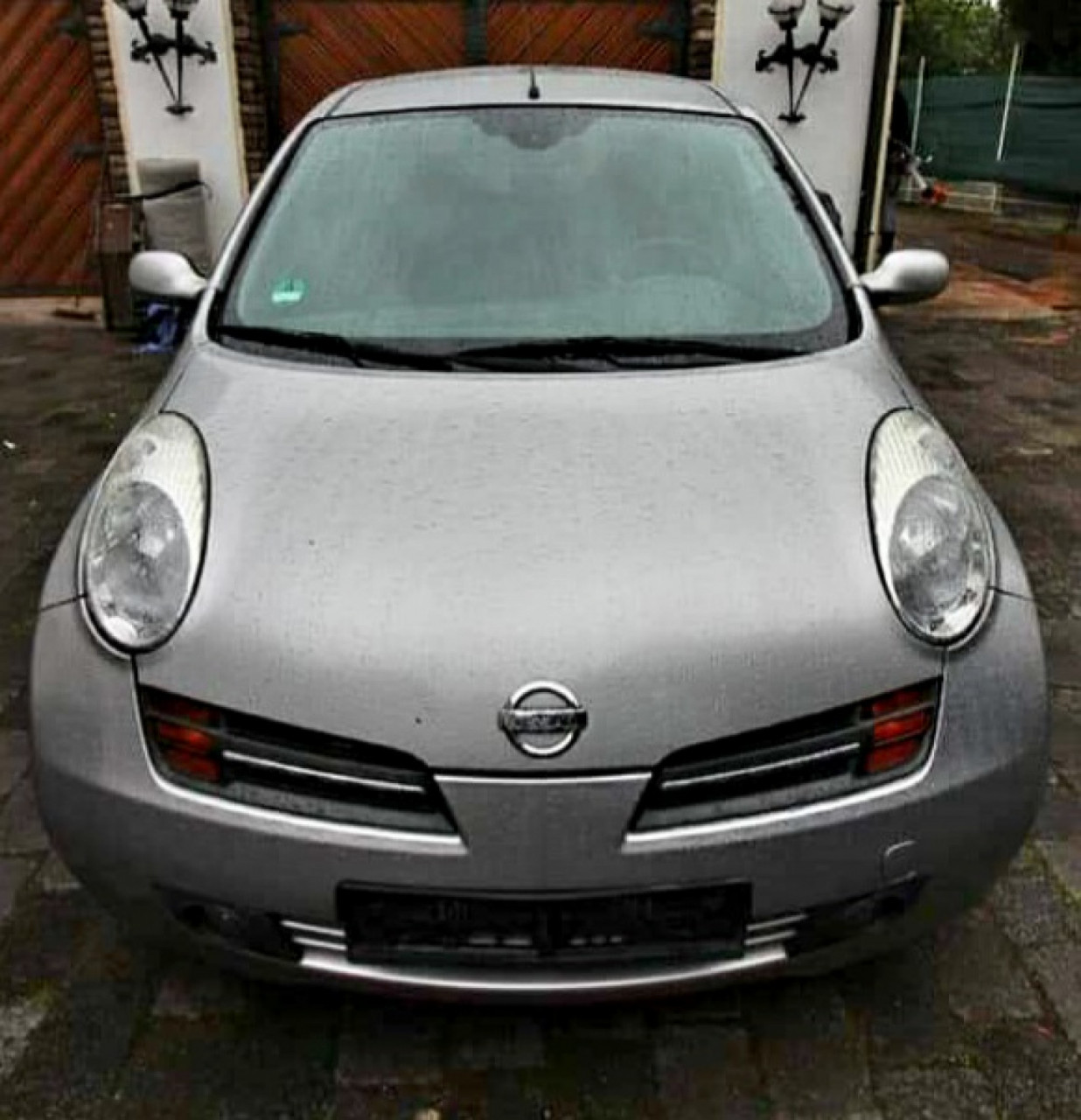 Nissan Micra, Carros, Bissau