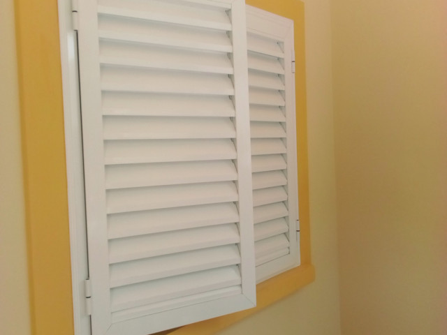 Verre Aluminium, Portas - Janelas, Bissau