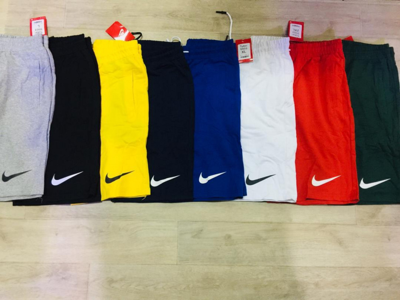 Roupas de qualidade, Roupa, Bissau