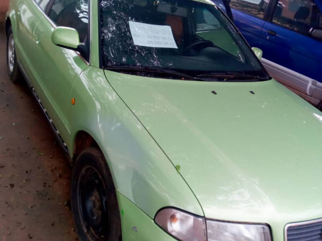 Audi A6, Carros, Bissau