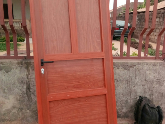 Portas de aluminio de vidro, Portas - Janelas, Bissau