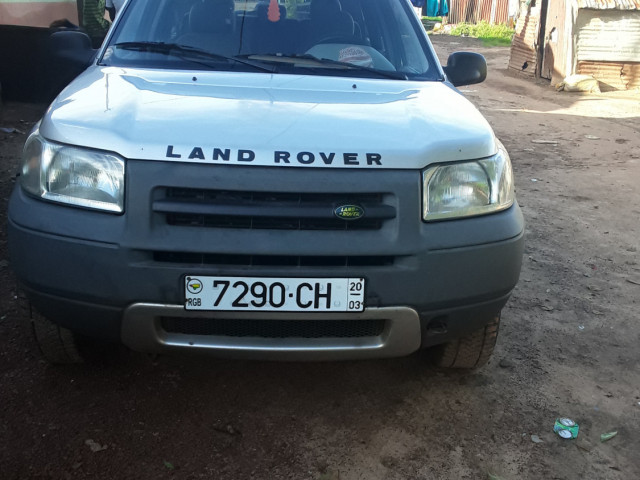 Landrover Freelander, Carros, Bissau