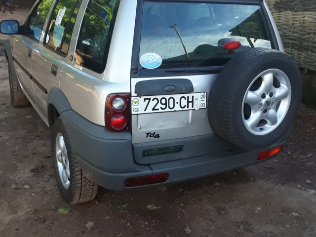 Landrover Freelander, Carros, Bissau