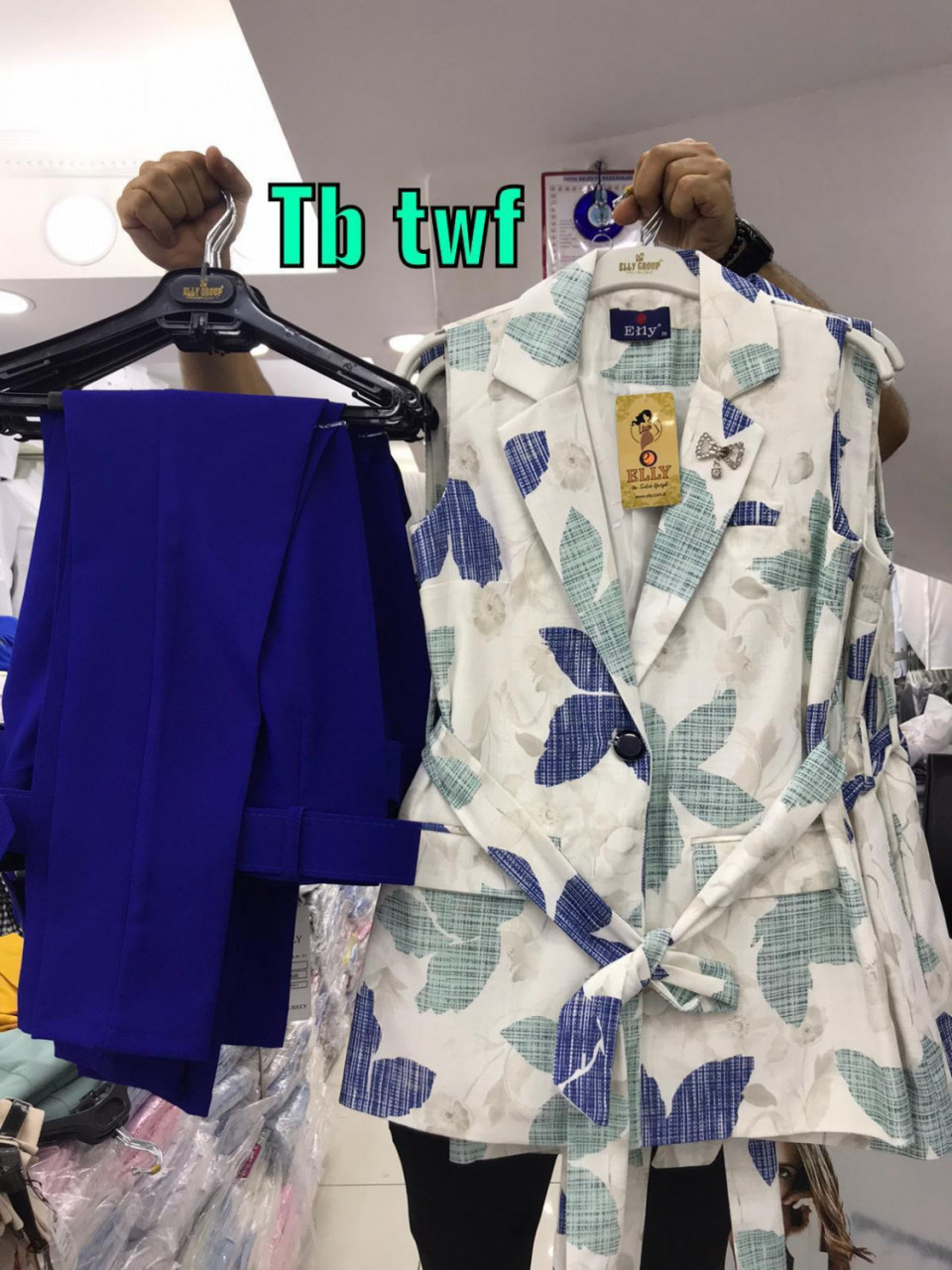 Roupas de qualidade, Roupa, Bissau