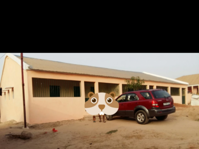 Uma casa muito linda com 3/moradias, Casas, Bissau