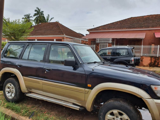 Nissan Patrol, Carros, Bissau
