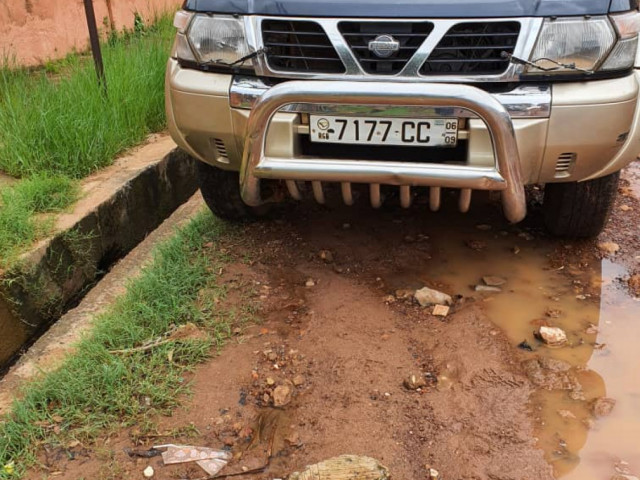 Nissan Patrol, Carros, Bissau