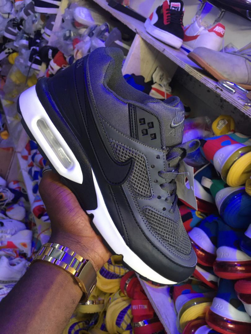 Tenis Nike, Calçado, Bissau