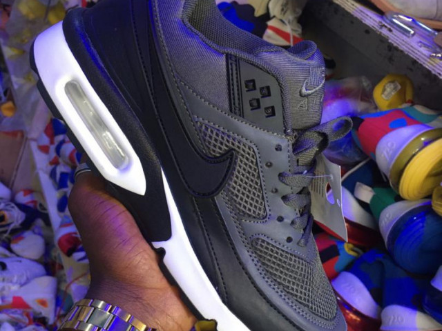 Tenis Nike, Calçado, Bissau